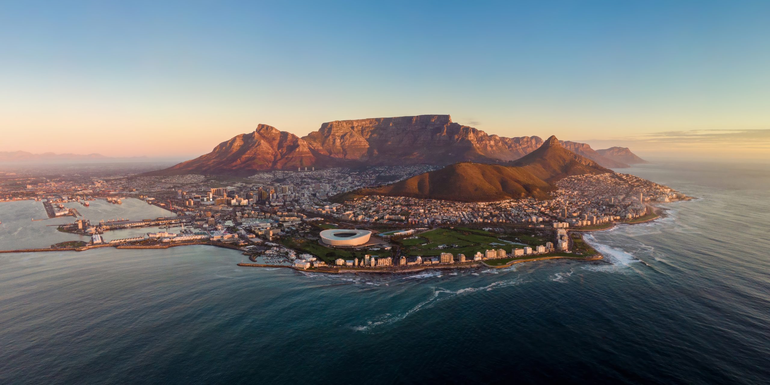 Aerial,Panoramic,View,Of,Cape,Town,At,Sunset,,Western,Cape